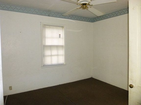 5th image of 3641 Habersham St