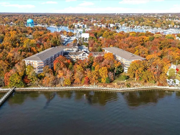 7101 Bay Front Dr APT 301, Annapolis, MD 21403