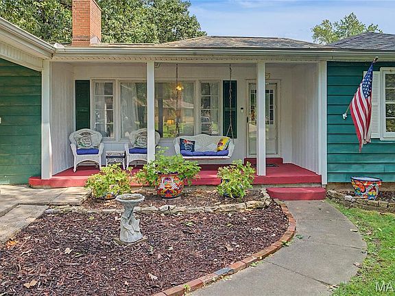 4th image of 2612 Maria Louise Ln