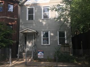3949 S Wells St #1, Chicago, IL 60609