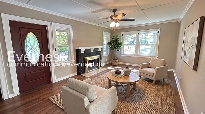 3 bed, 2.0 bath, 1413 sqft, $1,995 — Photo 2
