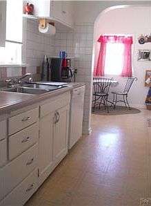5th image of 705 S 9th St