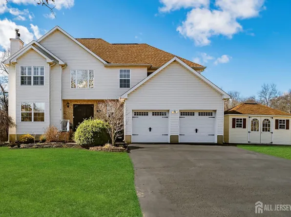 19 Carter Dr, Old Bridge, NJ 08857