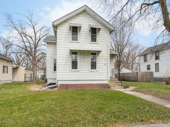 207 Denver St, Waterloo, IA 50701