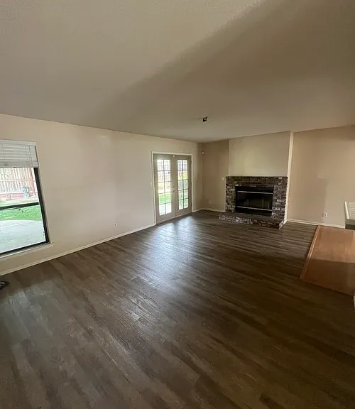 1690 Buckingham Ave — Photo 6