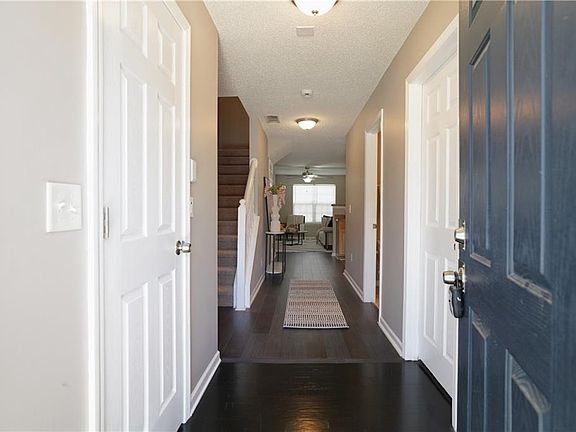 5th image of 5338 Creekview Ln