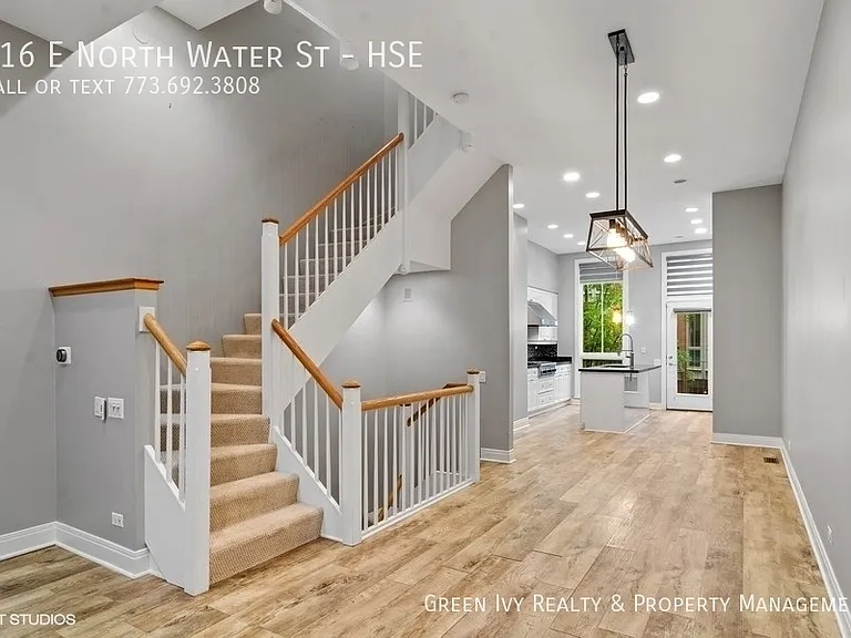 416 E North Water St #HSE — Photo 4