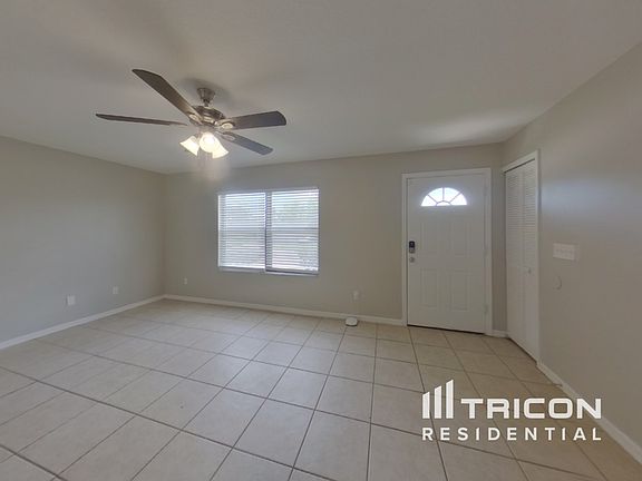 3rd image of 2025 El Campo Ave