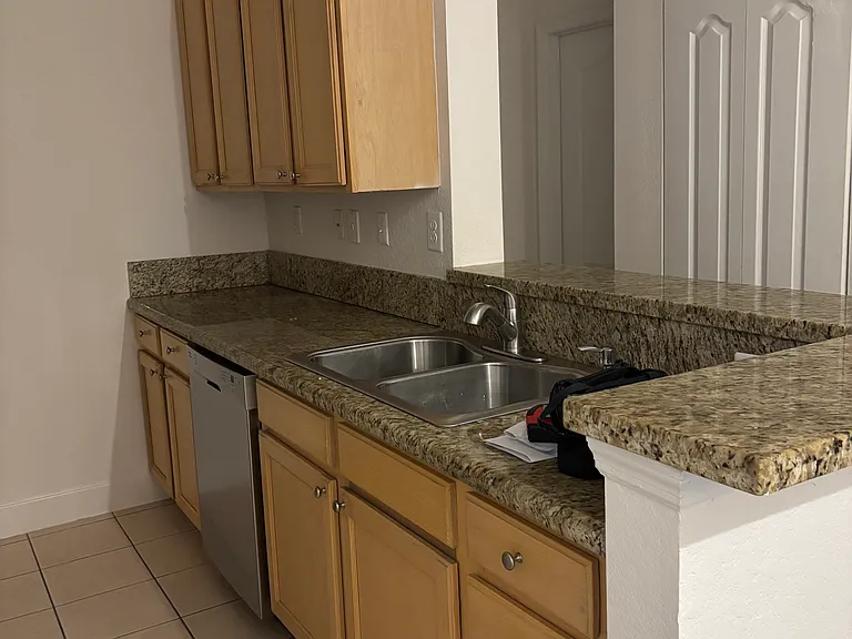 6001 SW 70th St #151 — Photo 13
