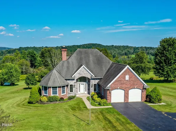 35 Kernwood Dr, Honesdale, PA 18431