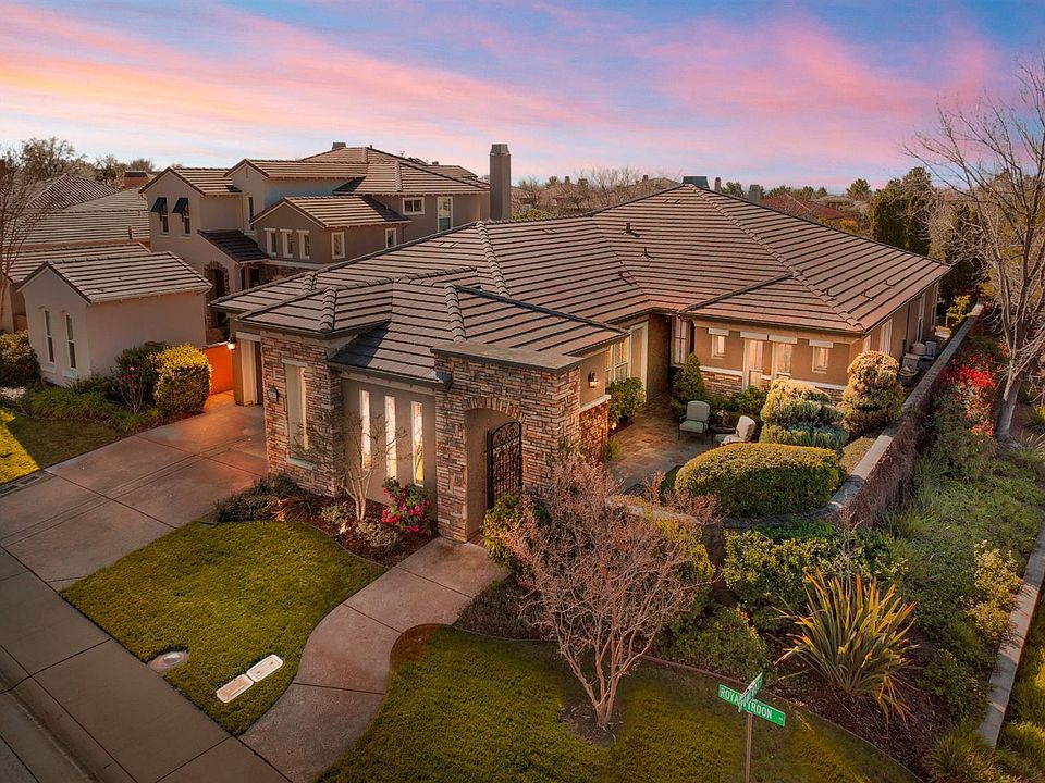 1st image of 3952 Royal Troon Dr