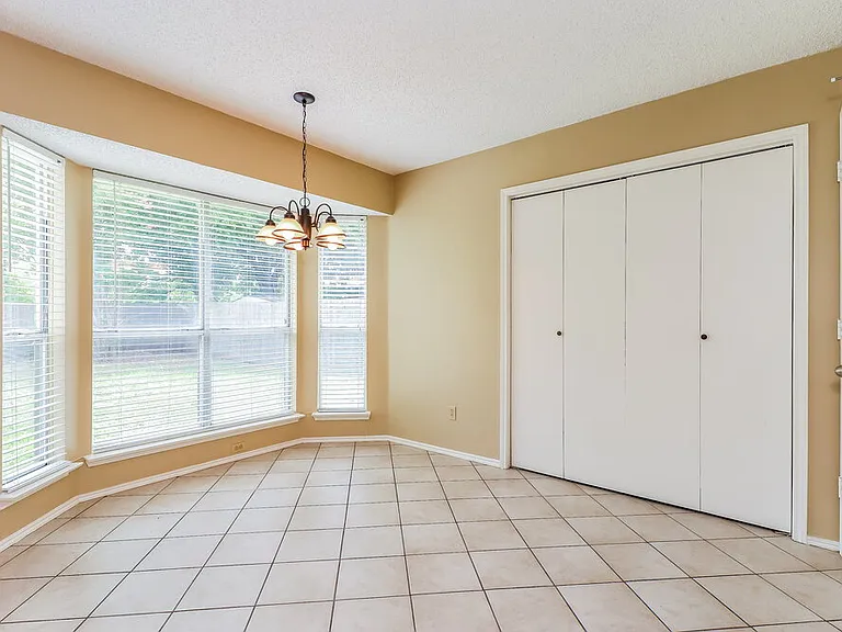 6309 Brookmont Ct — Photo 5