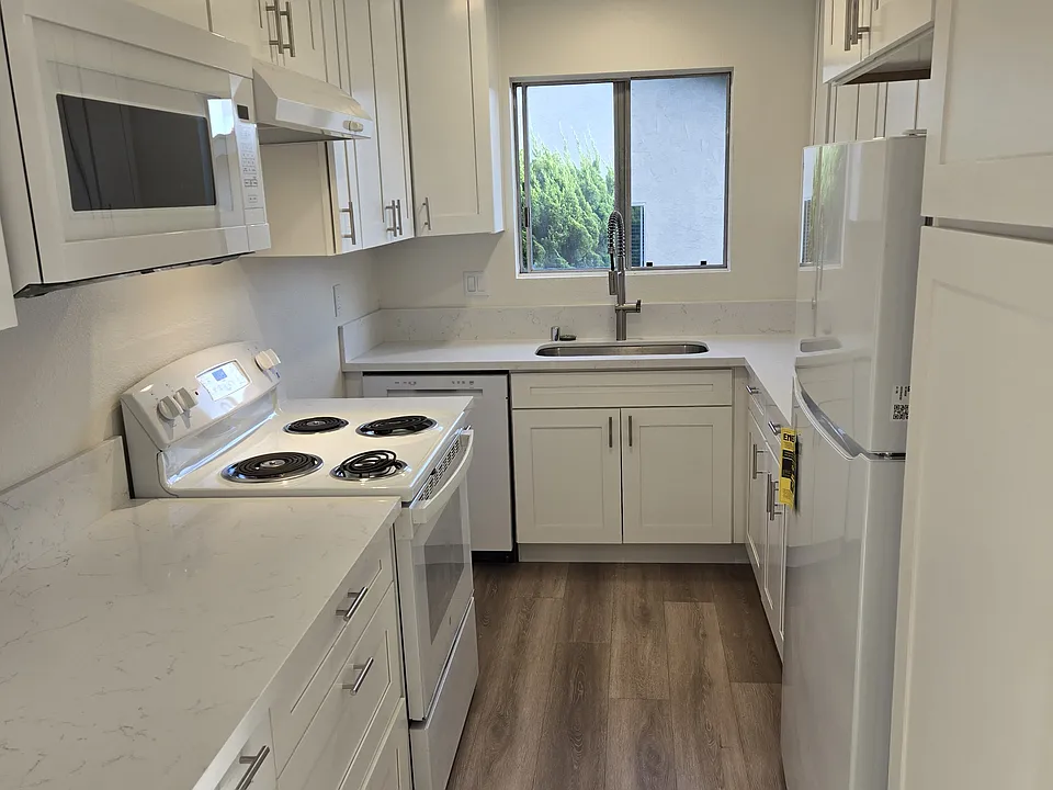 7847 Camino Noguera