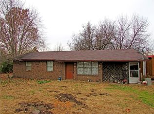 607 N Pocola Blvd, Pocola, OK 74902