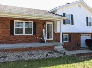 8024 Shelby St, Maysville, KY 41056