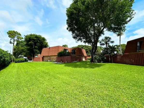 1545 Augusta Cir APT 105, Delray Beach, FL 33445