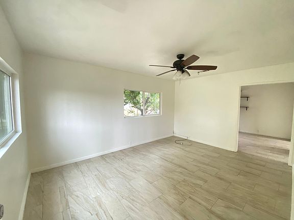 4th image of 3107 Seaman Ave