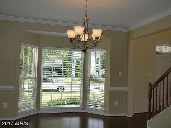 3rd image of 6910 Yeoman Ct