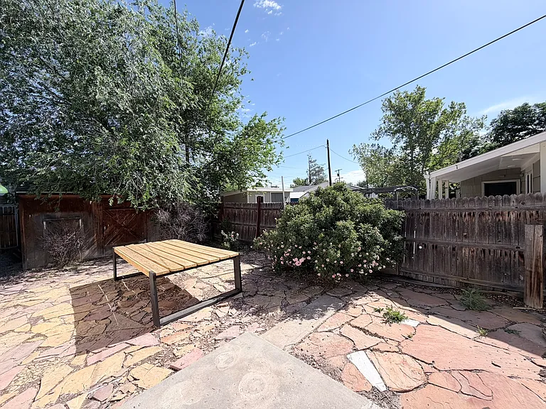 1900 Chipeta Ct — Photo 17