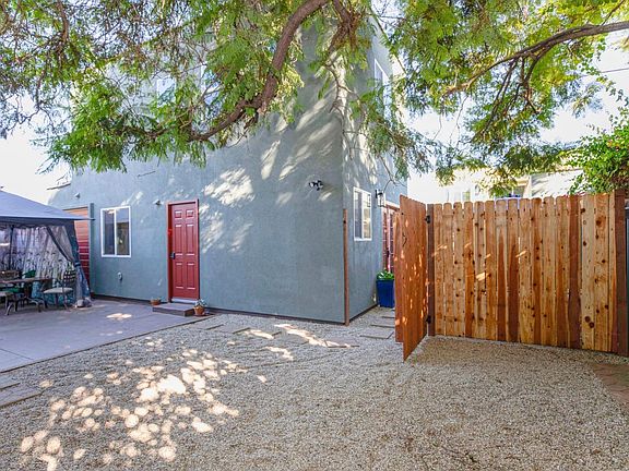 2nd image of 1238 1/2 Meadowbrook Ave