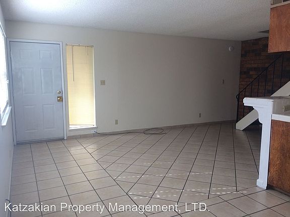 2nd image of 2919 Toyon Dr Unit 2
