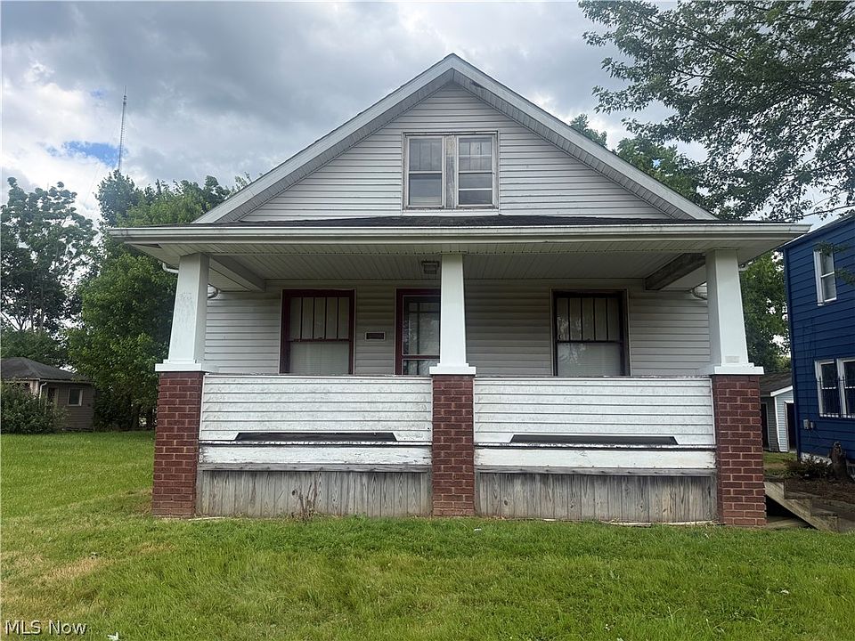 1st image of 261 Hilton Ave