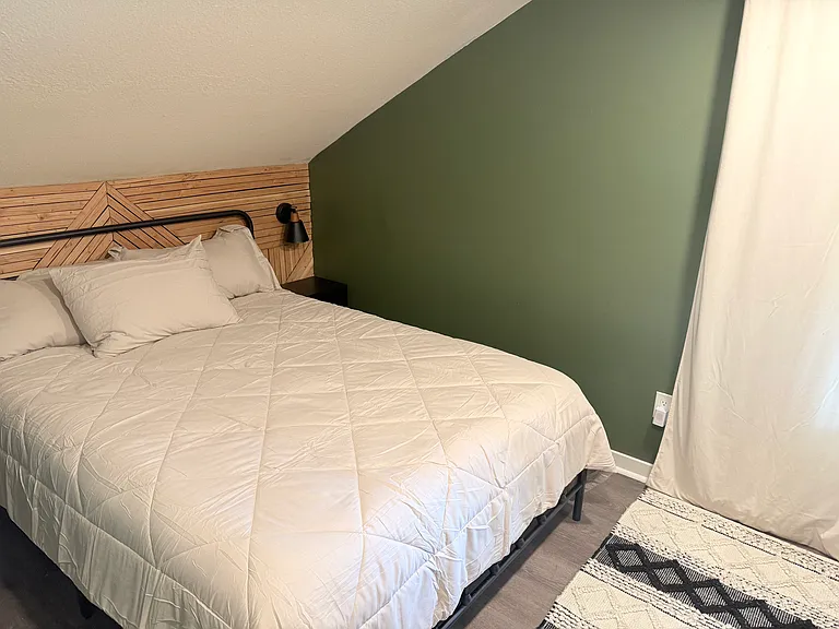 624 6th Ave S #2 — Photo 8