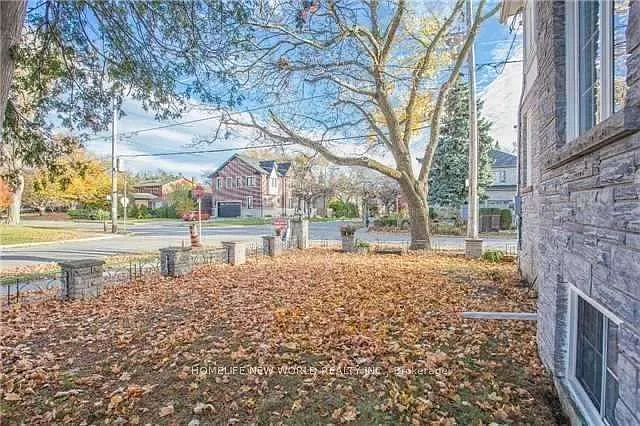 298 McKee Ave — Photo 8