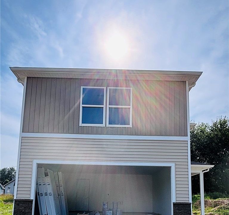 1st image of 324 Audrey Lane