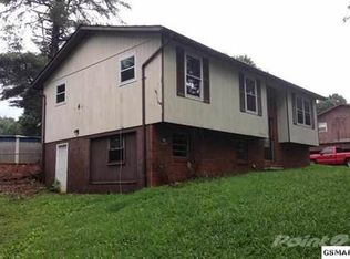 134 Clover Hill Rd, Maryville, TN 37801
