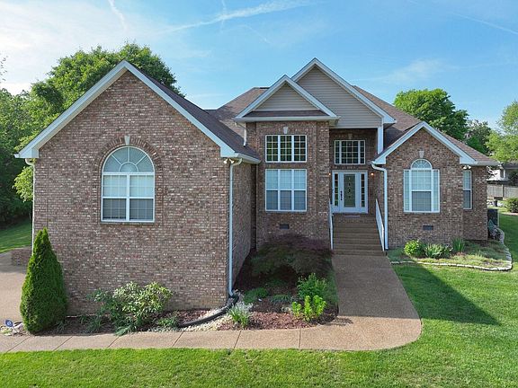 3rd image of 218 Thoroughbred Way