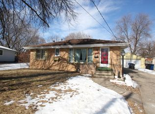 2817 Francis Dr, Des Moines, IA 50310