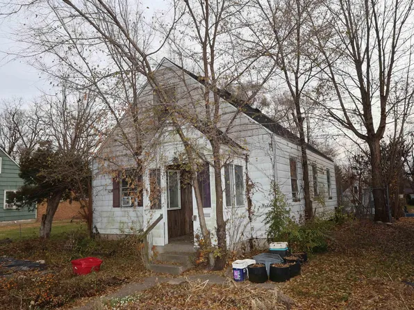 1618 Johnson St, South Bend, IN 46628