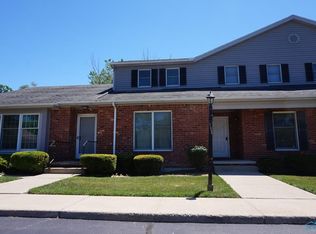 11069 Riverbend Ct E, Perrysburg, OH 43551
