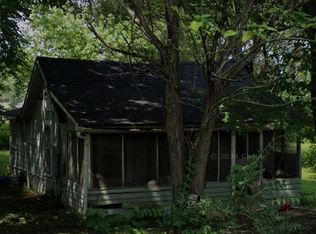 805 Center St, Pleasanton, KS 66075