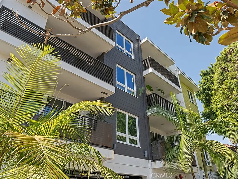 5820 La Mirada Ave #402 — Photo 36