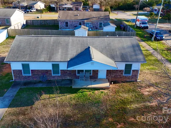 102 Gulf Bay Ln, Marshville, NC 28103