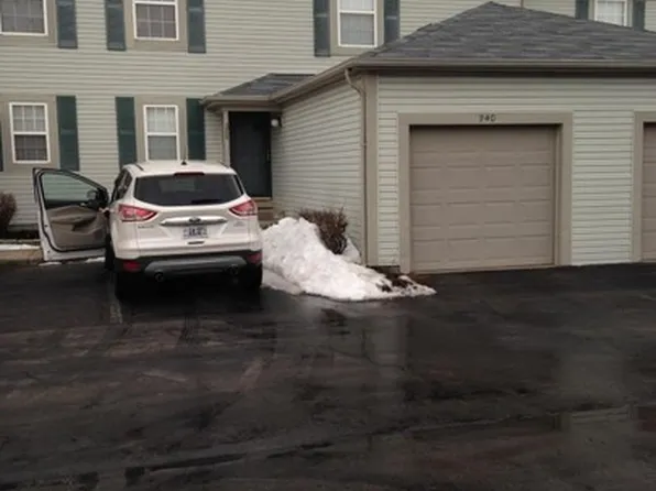 240 Macenroe Dr, Blacklick, OH 43004