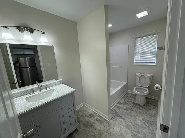 909 Foster Rd #B1 — Photo 6