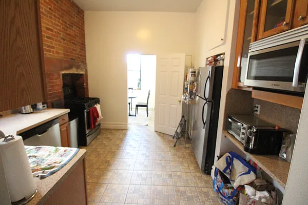 Rented by Luxor Homes & Investment Realty | media 30