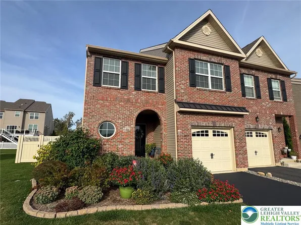 1477 Caspian St S, Allentown, PA 18104