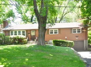 11 Scarborough Rd, Windsor, CT 06095