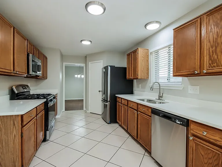 5015 Cupids Bower Ct — Photo 7