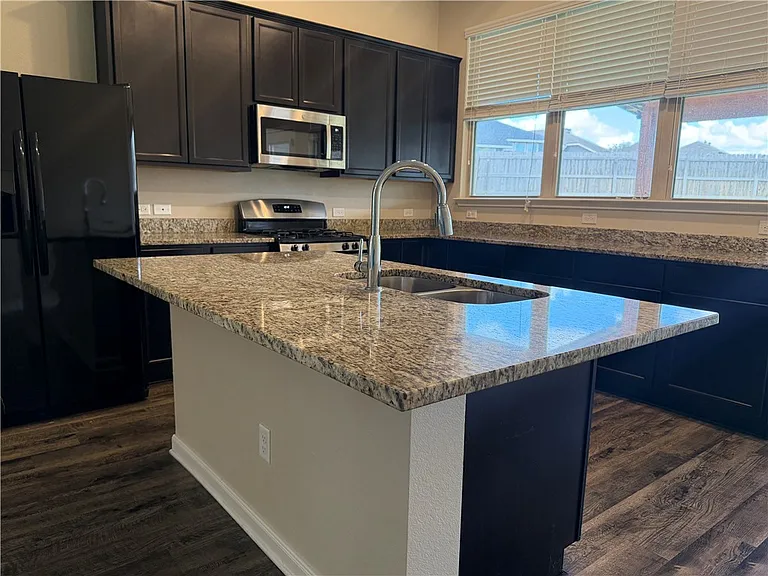 2071 Positano Loop — Photo 10