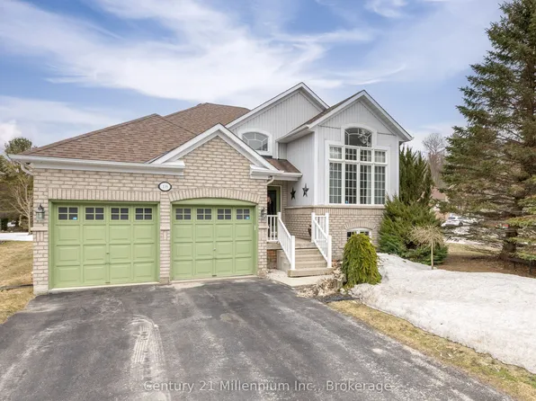 135 Royal Beech Dr, Wasaga Beach, ON L9Z 2N3