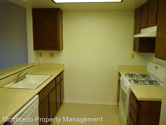 4th image of 3210 W Orange Ave APT 43