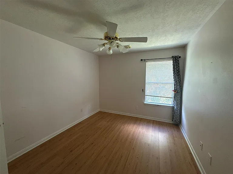 7819 Blue Stream Ct — Photo 12