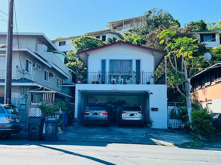1935 Kalihi St #A — Photo 13