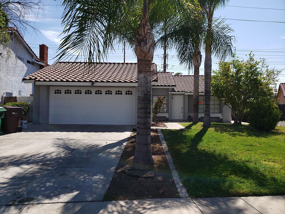 1st image of 25487 El Greco Dr