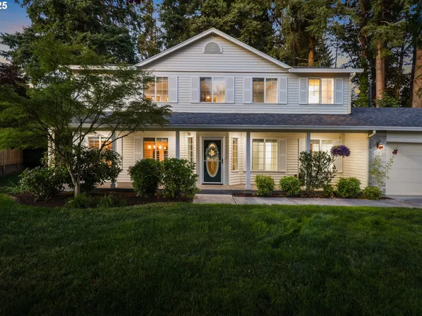 631 E Stonecreek Dr, La Center, WA 98629